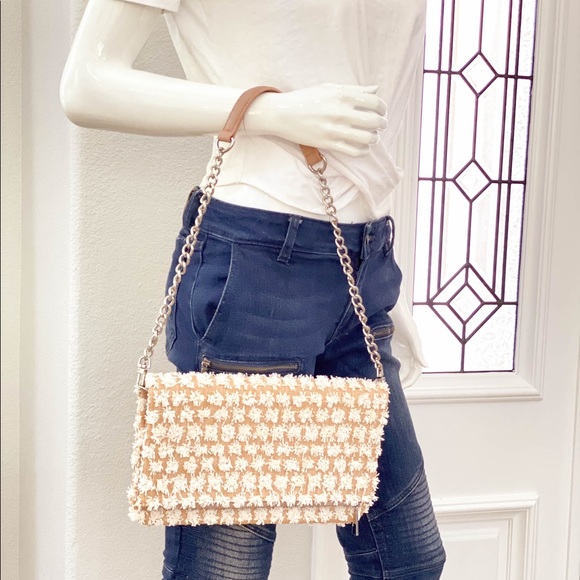 Express fold over shoulder/clutch bag - Picture 3 of 11